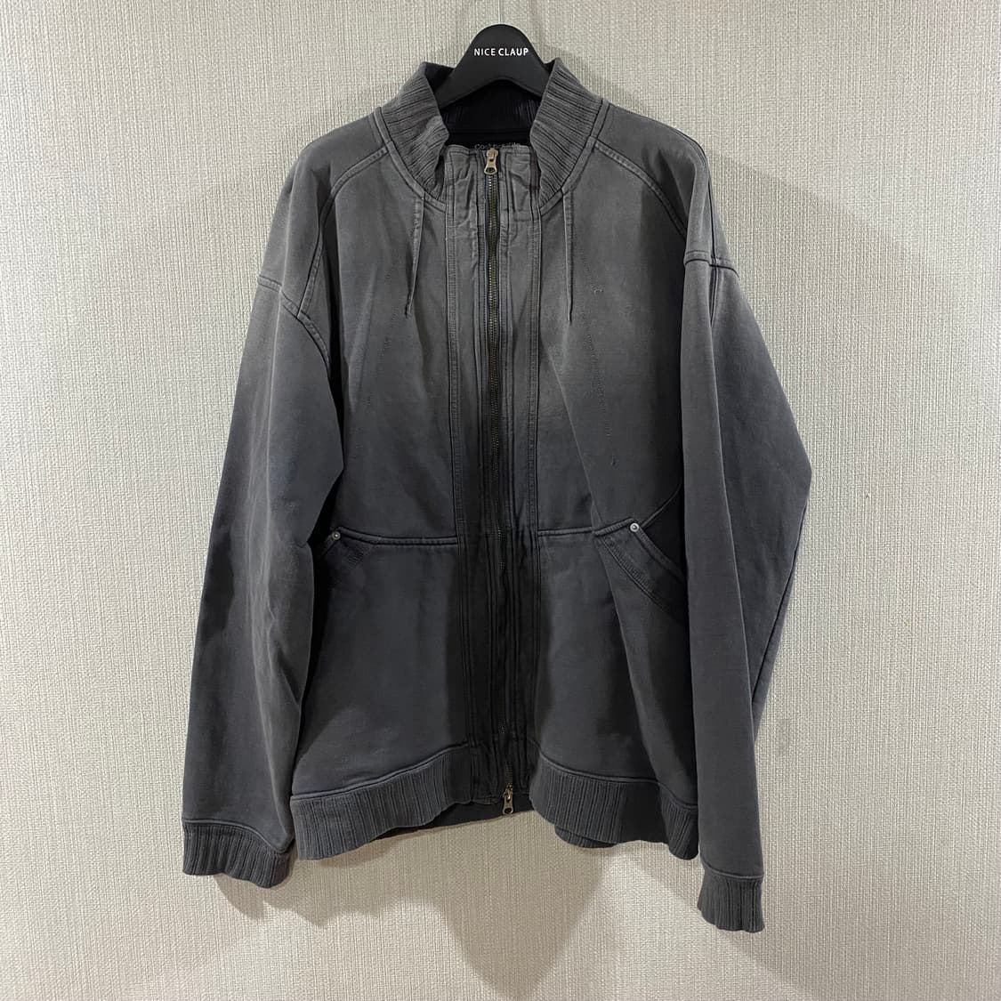 코스트퍼킬로 스웻 집업 상품이미지1