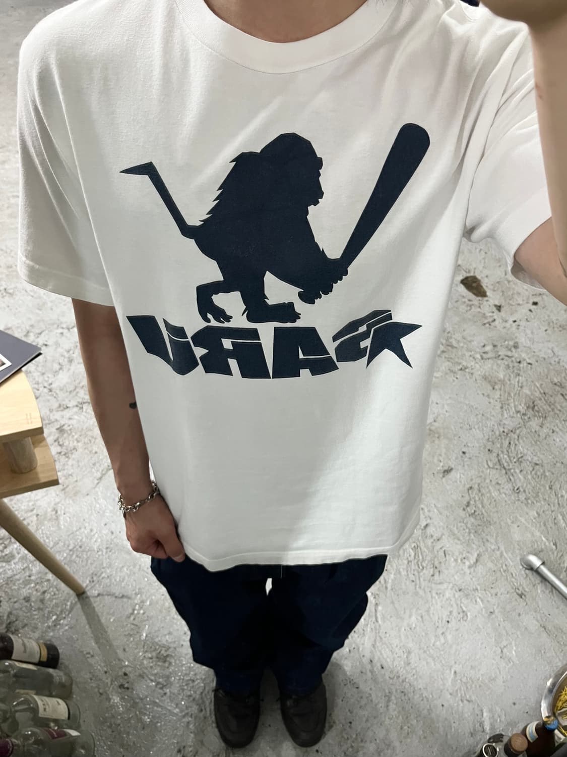 Santastic! 🏏🐒 logo tee 상품이미지3
