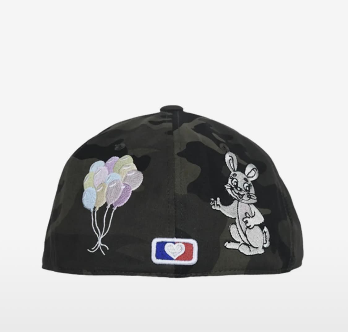 더뮤지엄비지터 카모 모자 RABBIT EMBROIDERY CAP 상품이미지1