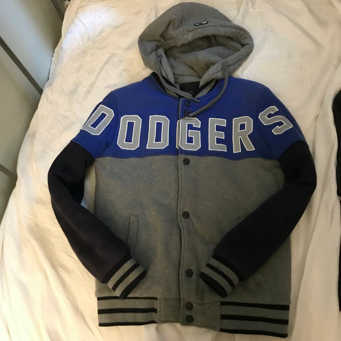 MLB 다저스 레터링 누빔 후드 자켓 상품이미지3