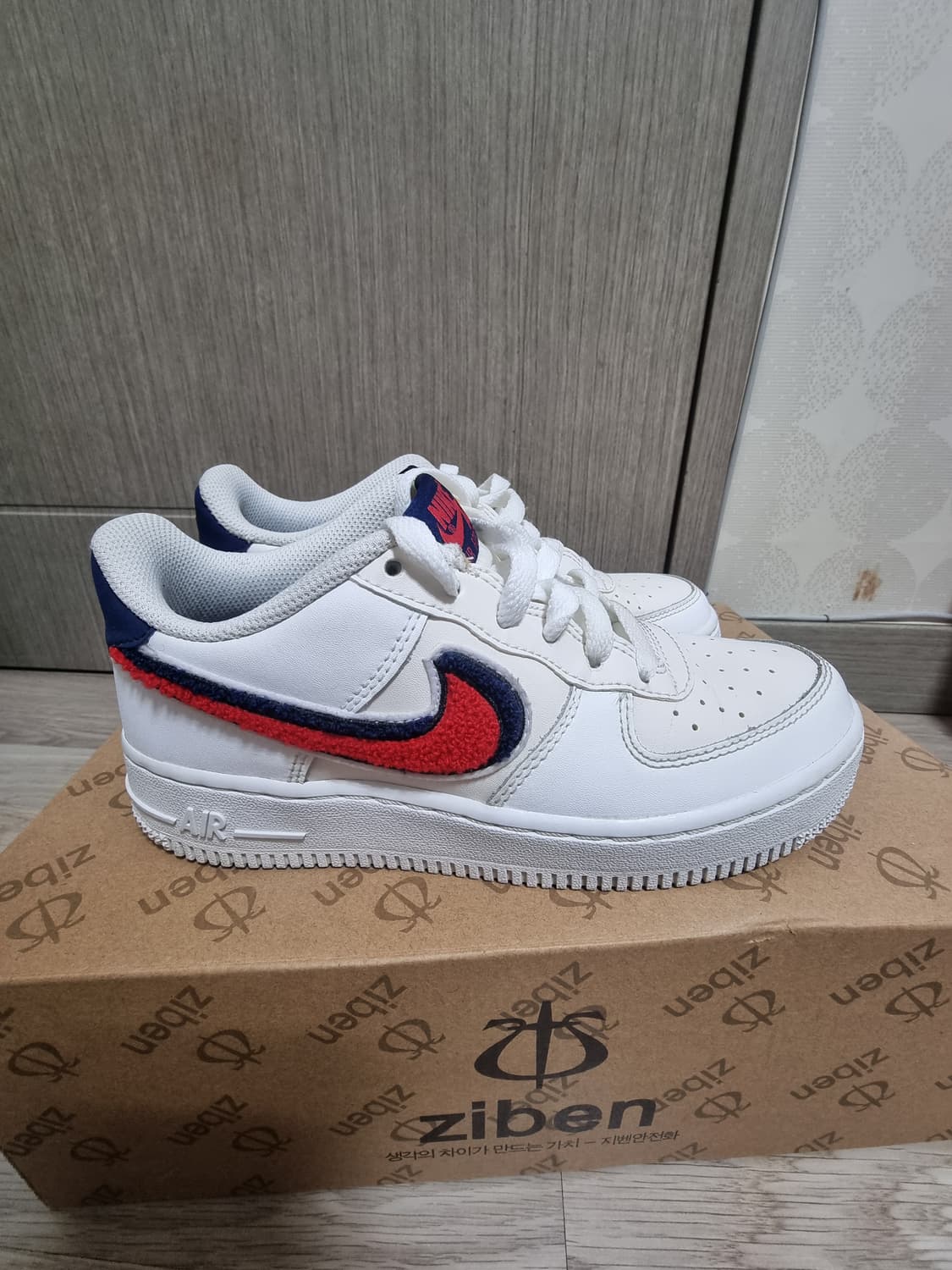 나이키 에어포스 225 상품이미지1