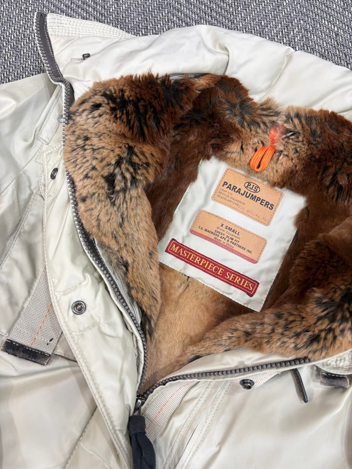 파라점퍼스 코디악 패딩 베이지xs 상품이미지3