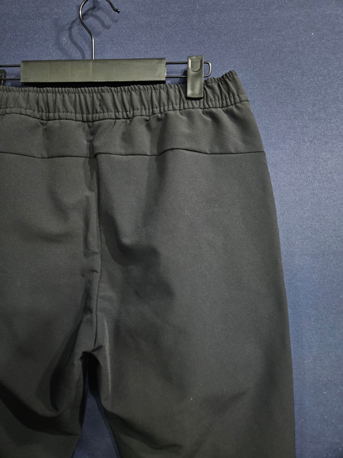 데상트 차콜컬러 남성 허리 30~32 기모 밴드팬츠  상품이미지8