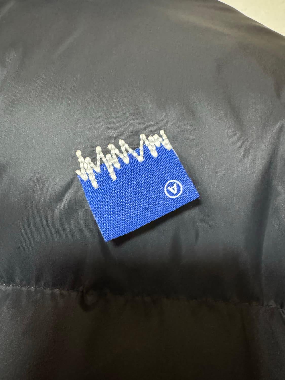 아더에러 시그니피컨트 패딩 블랙 M사이즈 상품이미지3