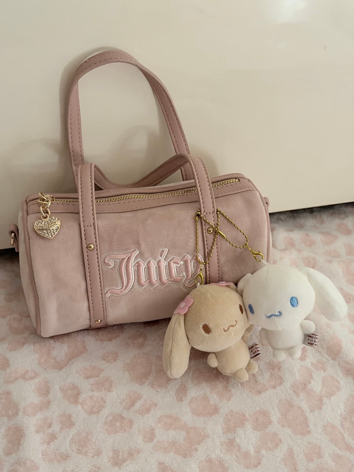 쥬시꾸뛰르 핑크 벨벳 배럴백  상품이미지1