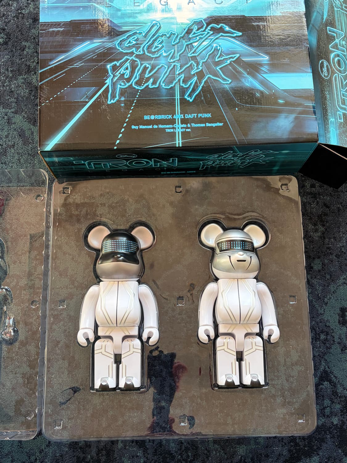 다프트펑크 트론 레거시 베어브릭 400% 메디콤토이 DAFT PUNK T 상품이미지2