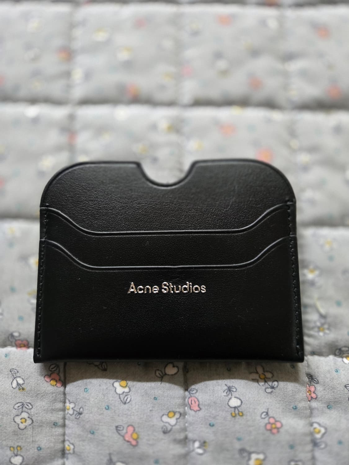 아크네스튜디오 블랙 카드지갑 상품이미지2