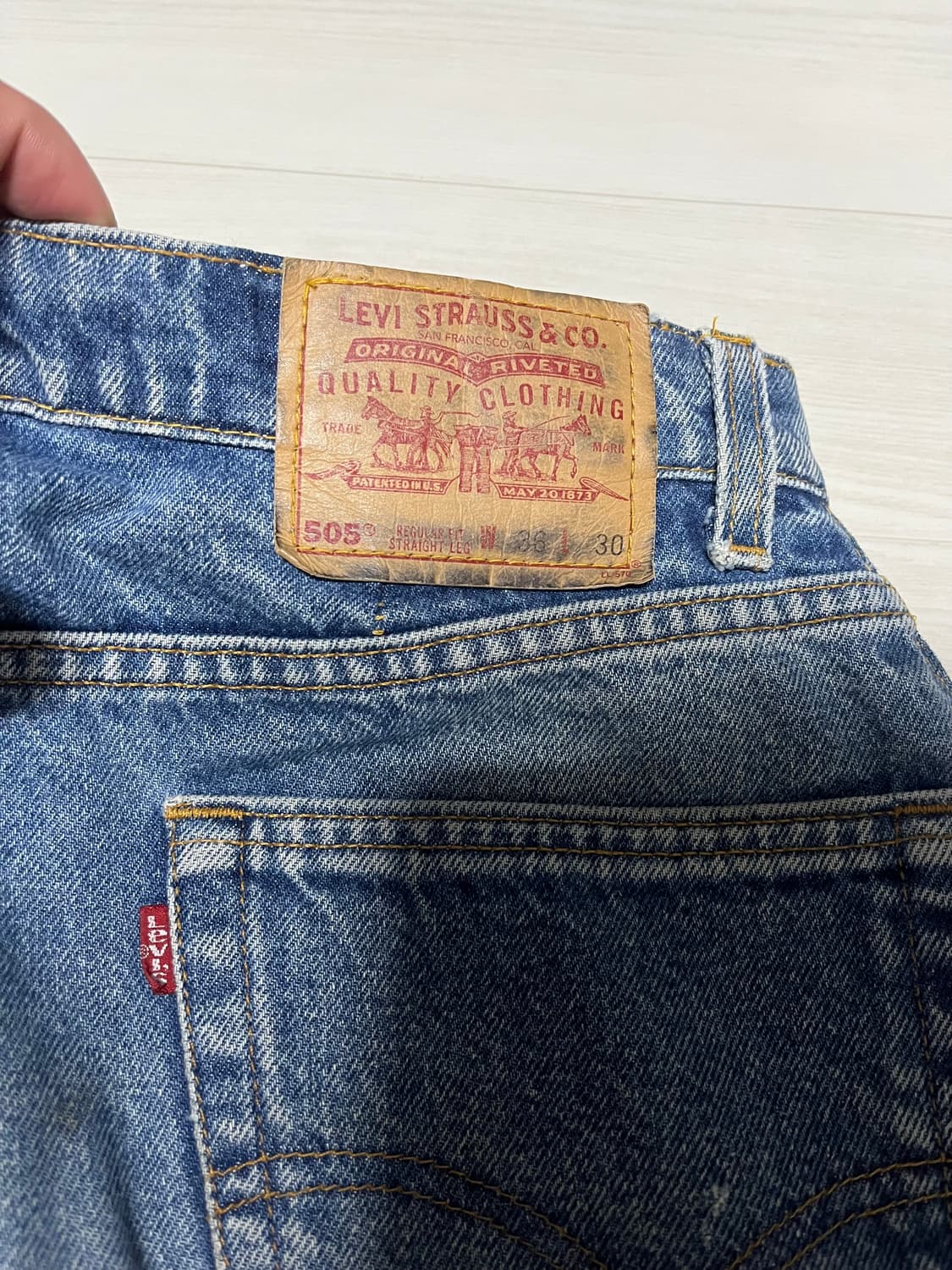 빈티지 리바이스 505 made in usa 데님 팬츠 판매합니다. 상품이미지3