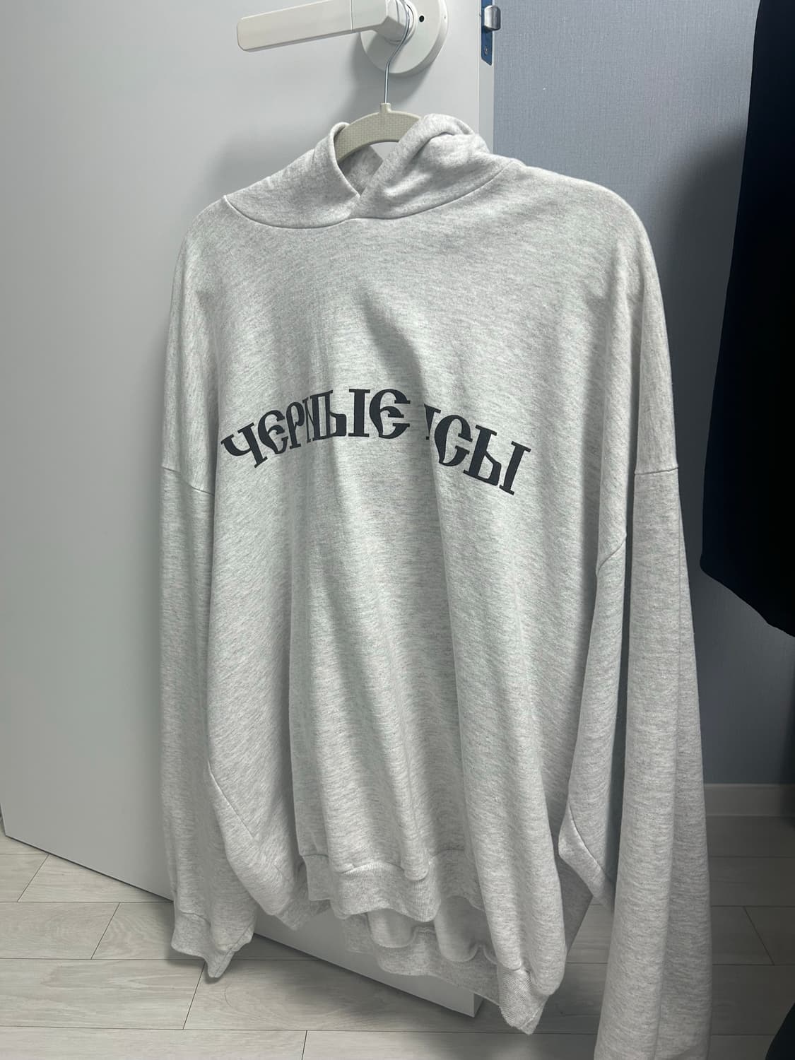 이지 x 고샤 후드티 2사이즈 상품이미지1