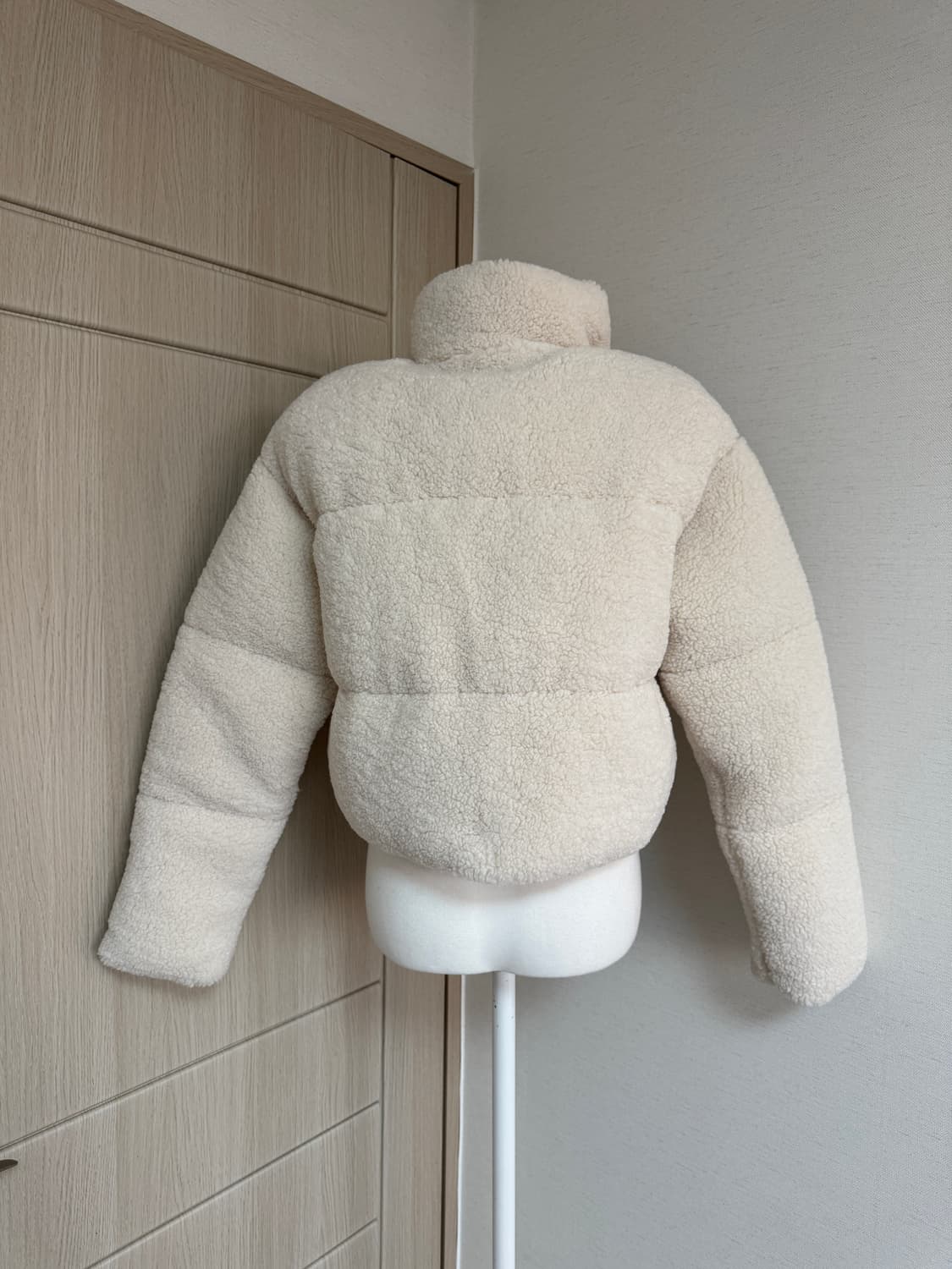 자라) 덤블 뽀글이 숏패딩 상품이미지4