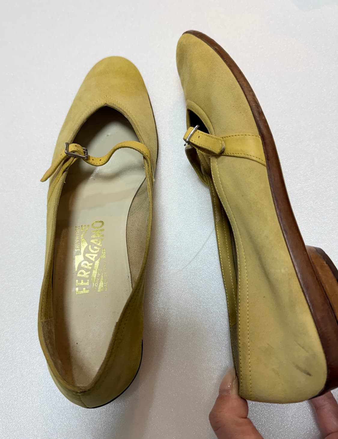 페라가모(Salvatore Ferragamo)메리제인 스웨이드 플랫슈즈 상품이미지4