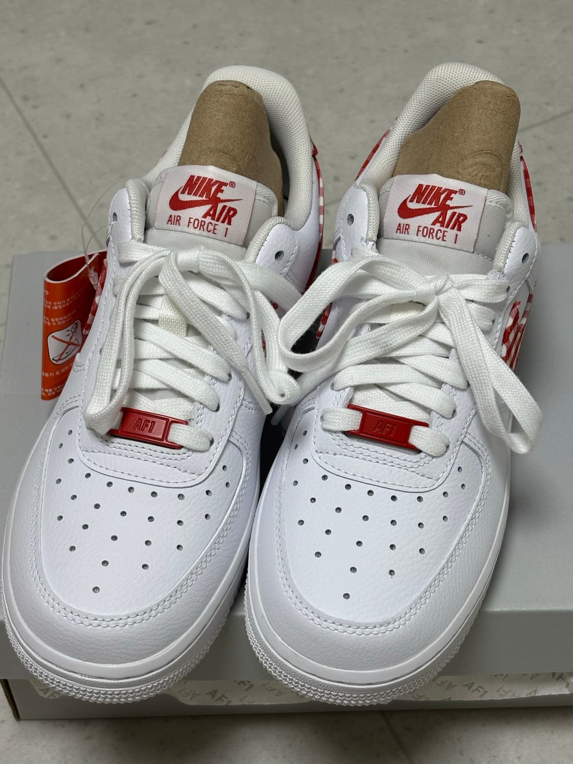 [새상품/풀박스] 에어포스 에센셜 230 상품이미지1