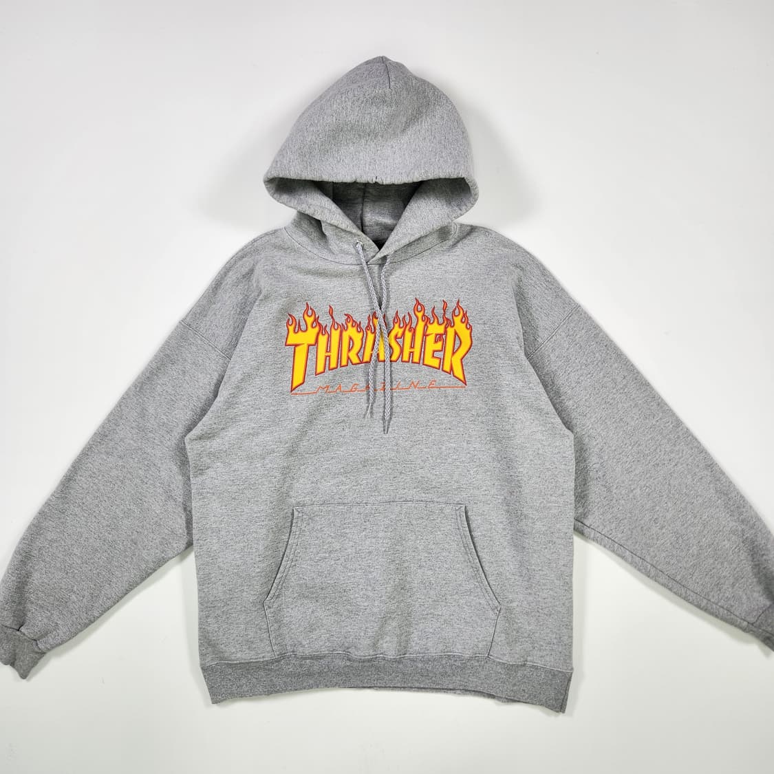 트래셔 불꽃 로고 후드티 상품이미지1