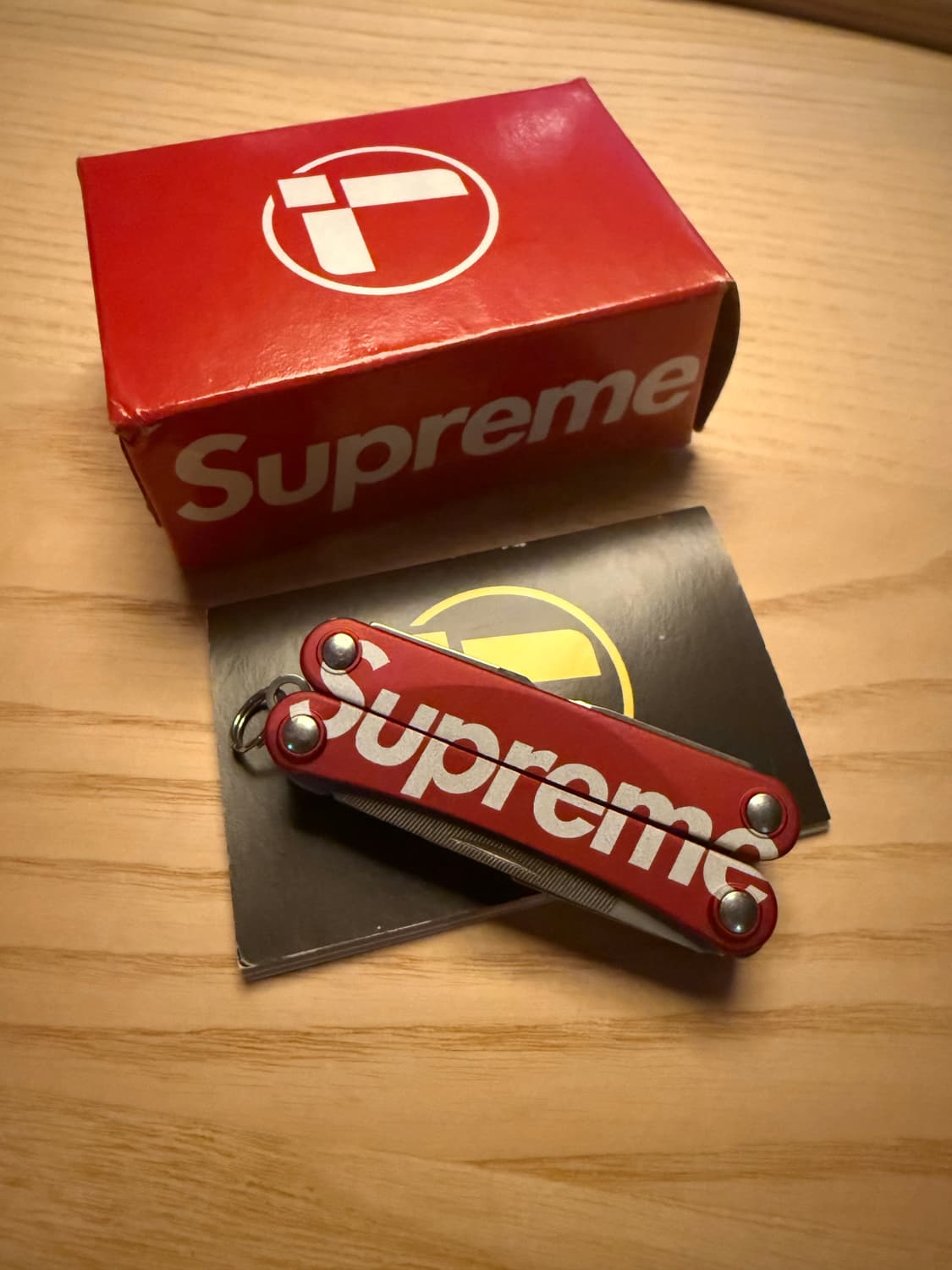 21SS 슈프림 레더맨 스쿼트 ps4 멀티툴 레드 상품이미지3