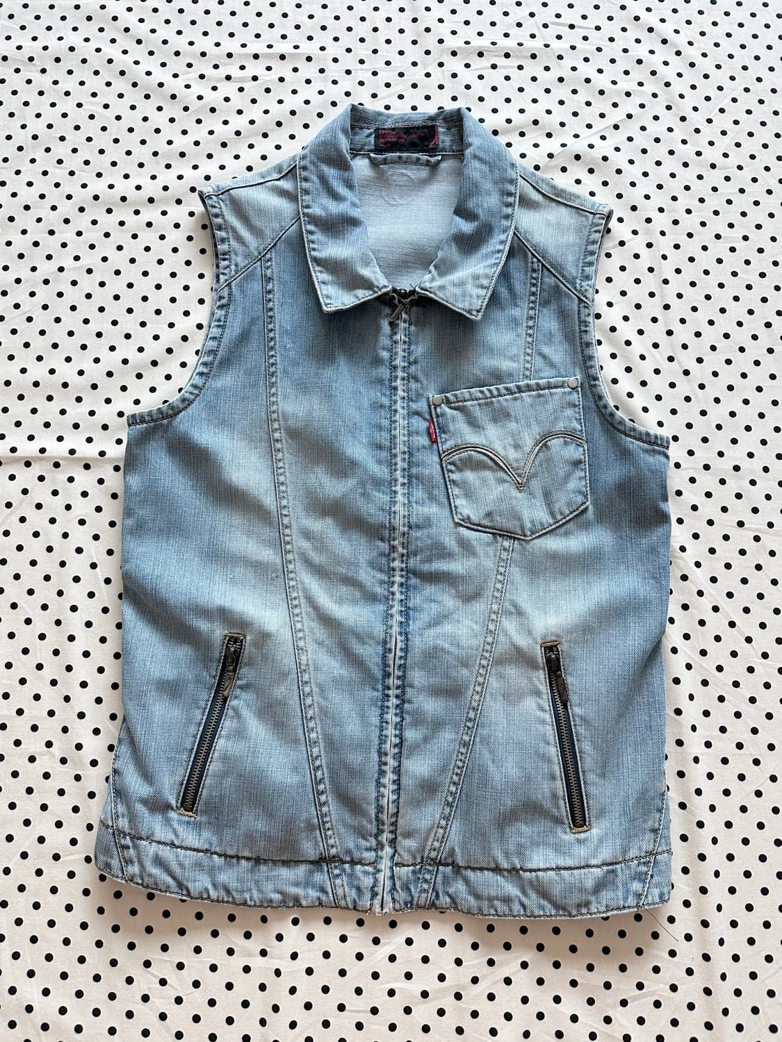 리바이스 00‘s 엔지니어드 진스 데님 집업 베스트 상품이미지1