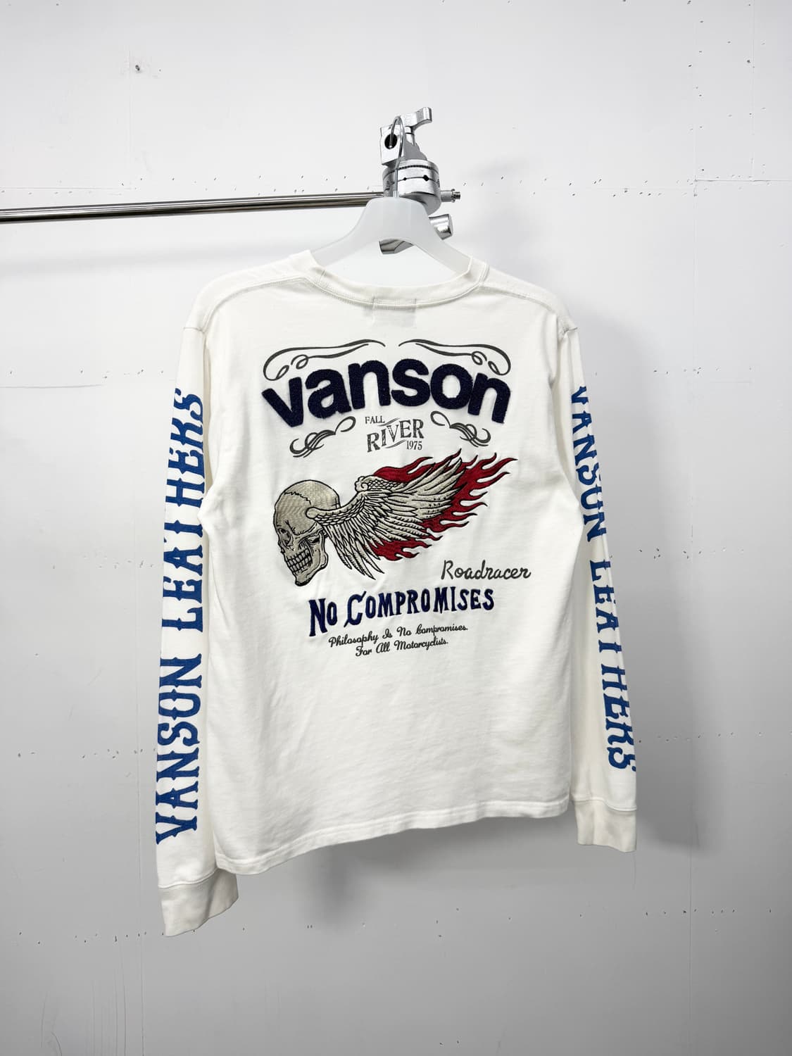 Vanson skull head long sleeve 상품이미지1