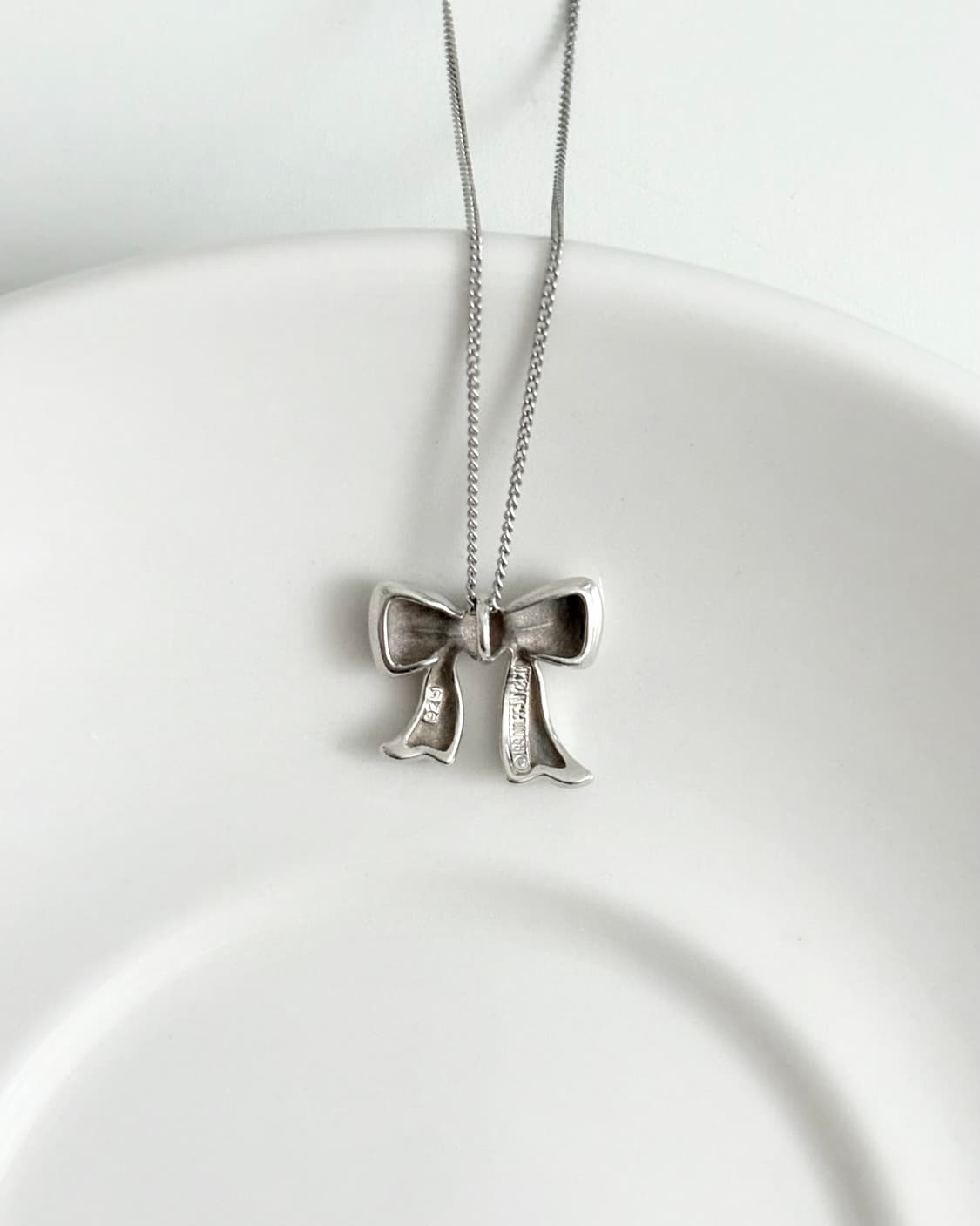 티파니앤코 리본 실버 목걸이(SV925) 상품이미지4