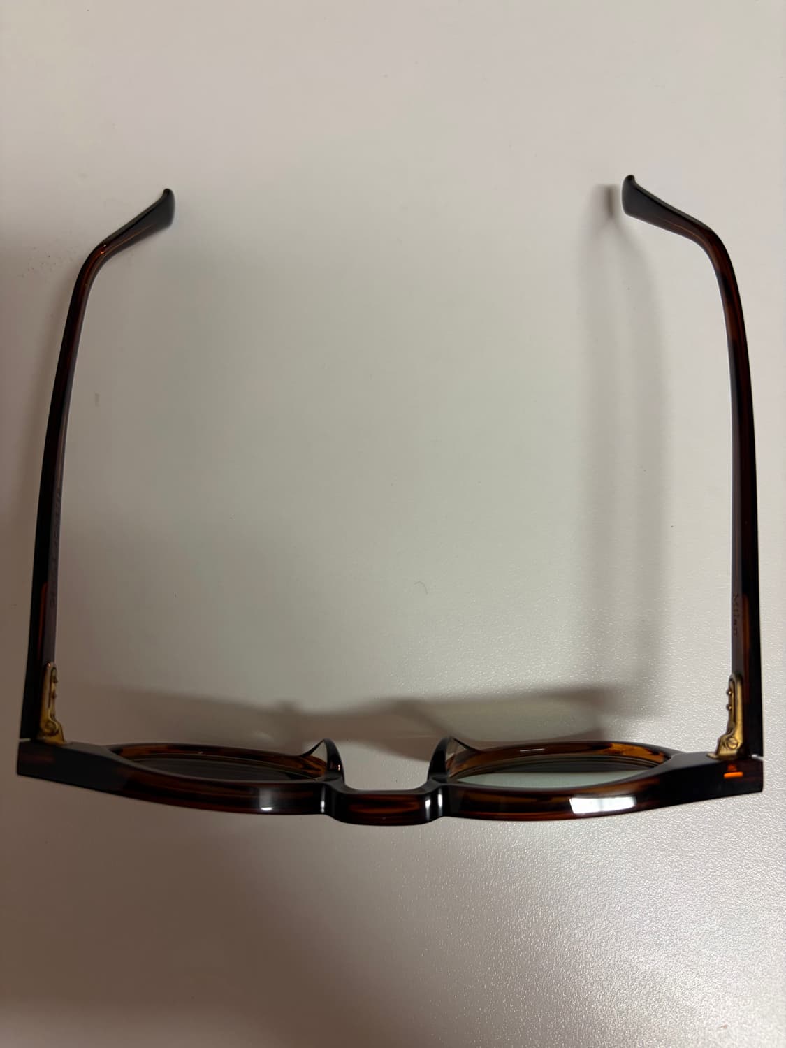 젠틀몬스터 밀란 B4 톨토이즈 상품이미지2