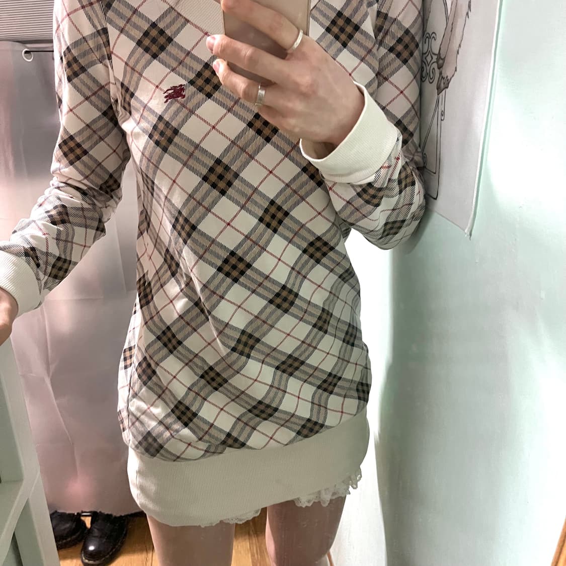 버버리 블루라벨 노바체크 쿨아이보리 롱슬리브 맨투맨 미니원피스 상품이미지8