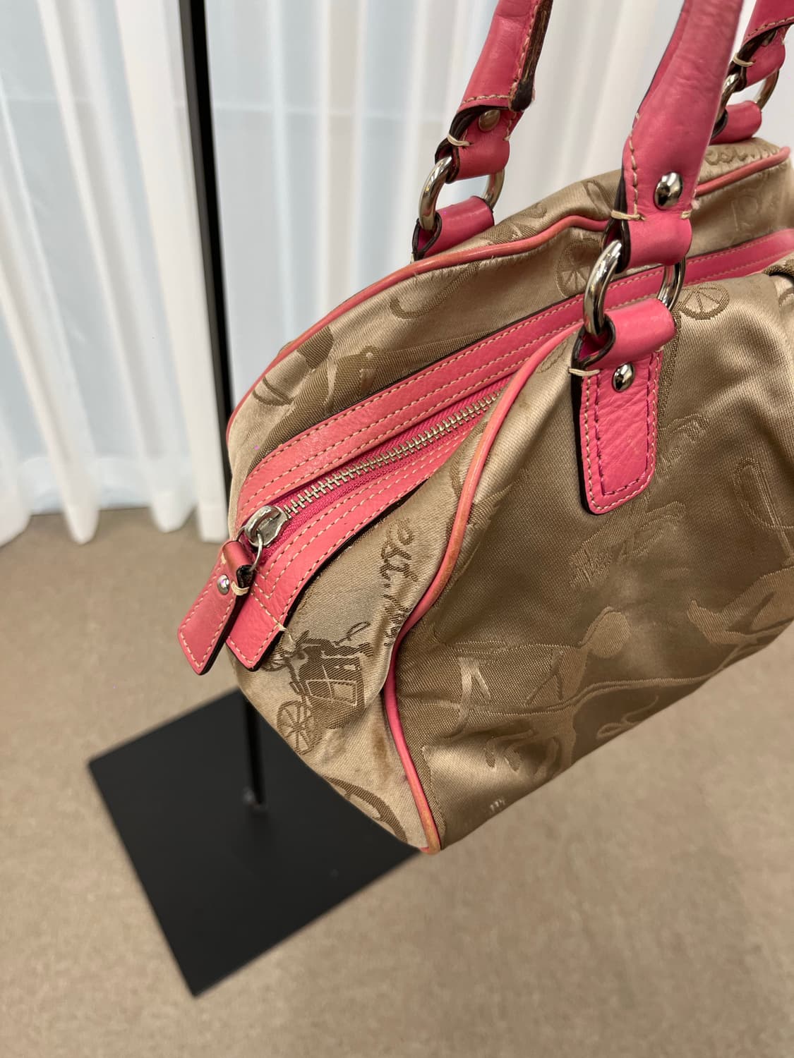 Coach Pink Point Beige Bag 상품이미지4