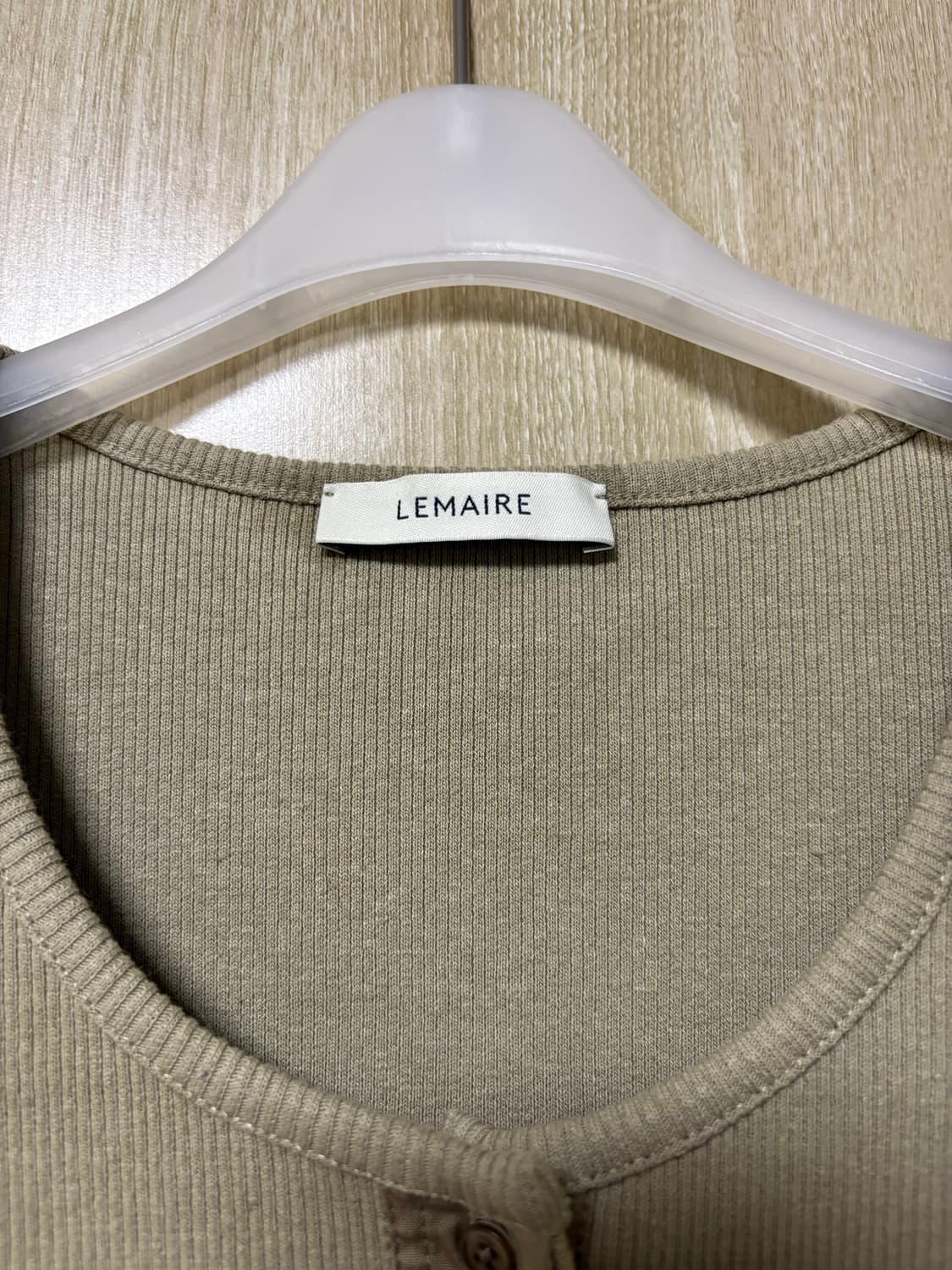 LEMAIRE 르메르 피티드 헨리넥 티셔츠 상품이미지5