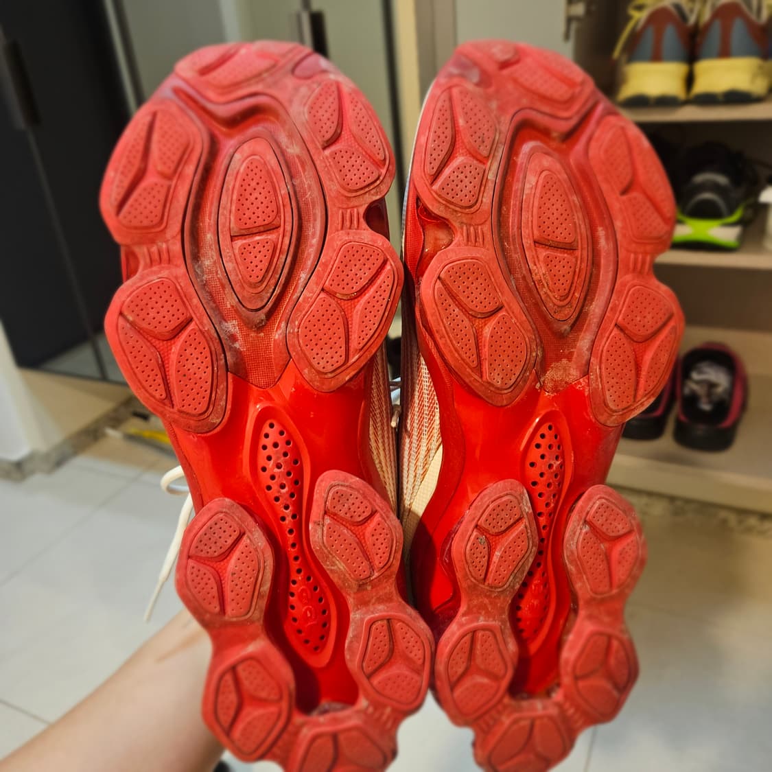 295 아식스 x 키코 코스타디노브 젤 퀀텀 레비트렉 캔디 애플 레드 상품이미지4