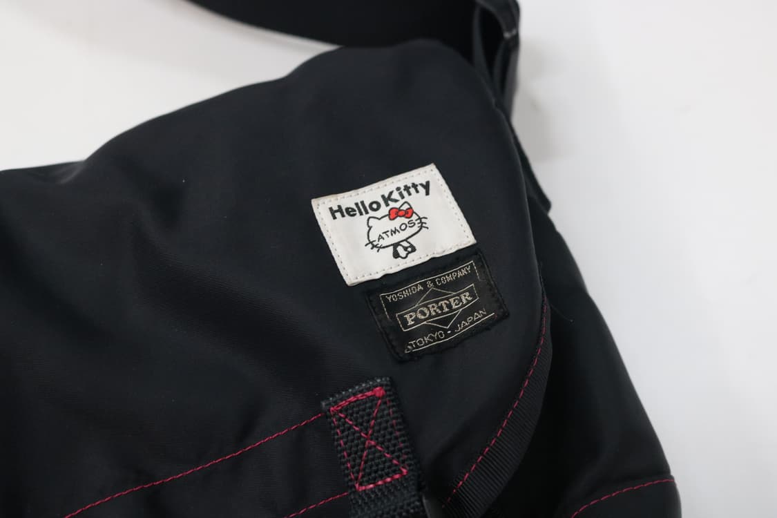 포터 x 아트모스 x 헬로키티 삼자협업 메신저 백 상품이미지4