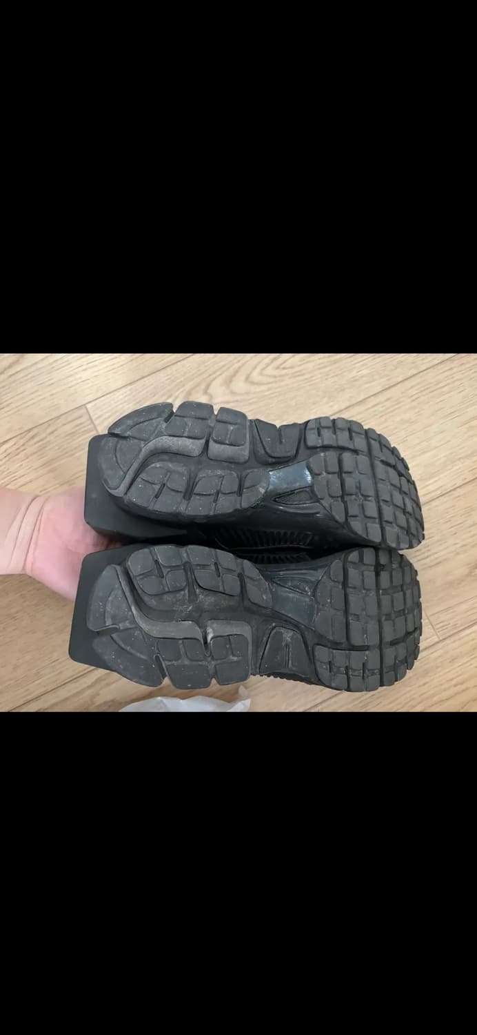 나이키 어콜드월 줌 보메로5 블랙 275 상품이미지5