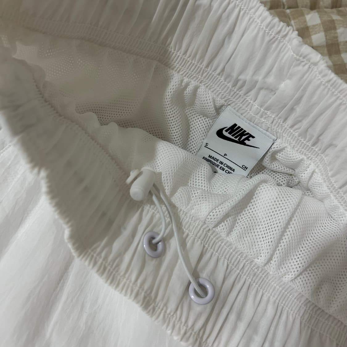 (급처) 나이키 W 스포츠웨어 에센셜 HBR 우븐 쇼츠 상품이미지3