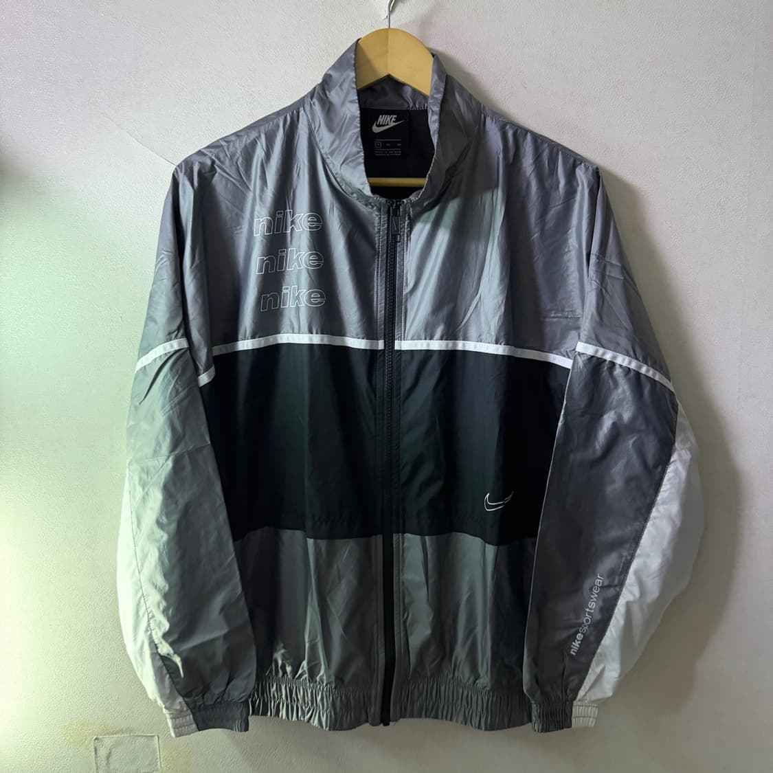 나이키 NSW 바람막이 블루종 집업 오버핏 95 (105) 상품이미지2