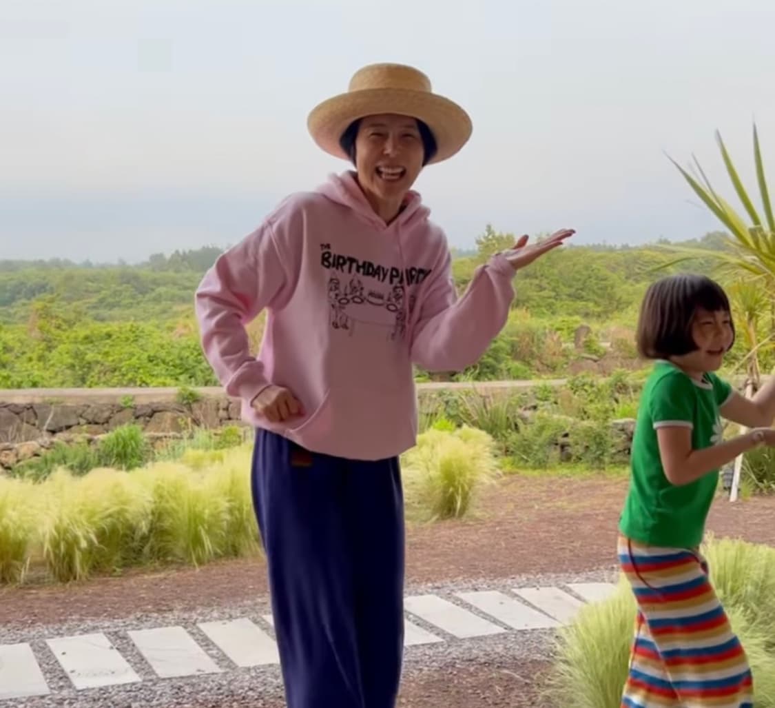 슬로피세컨즈 기모후드티 m 김나영착용 (실사있음 상품이미지1