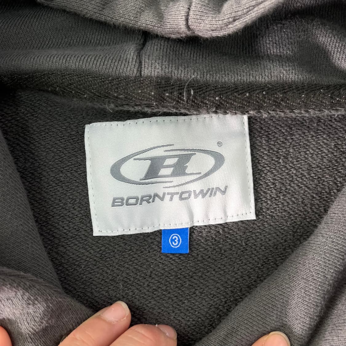 105 본투윈 스냅 블러 후드티 상품이미지3