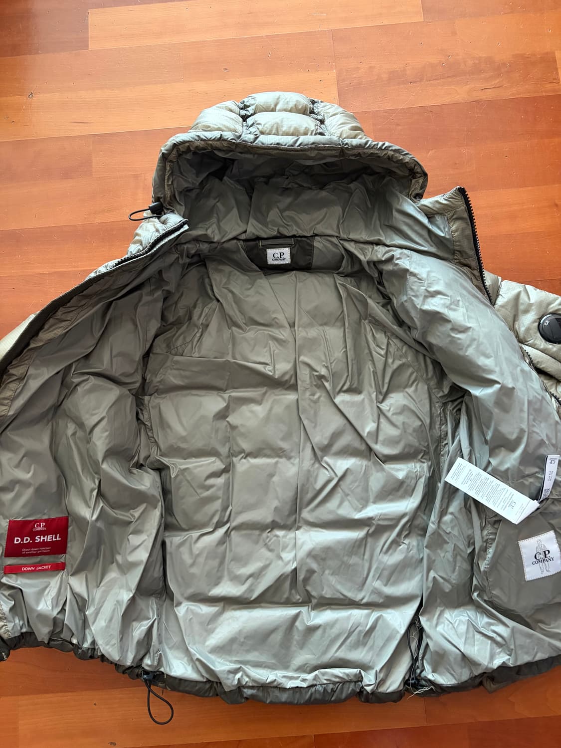 cp컴퍼니 dd쉘 후드 다운 자켓 펀가이 그레이 m 상품이미지3