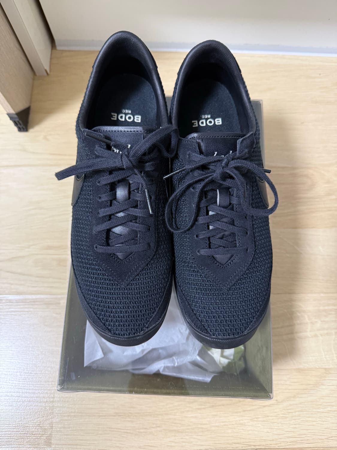 나이키 보디 블랙 270 상품이미지1