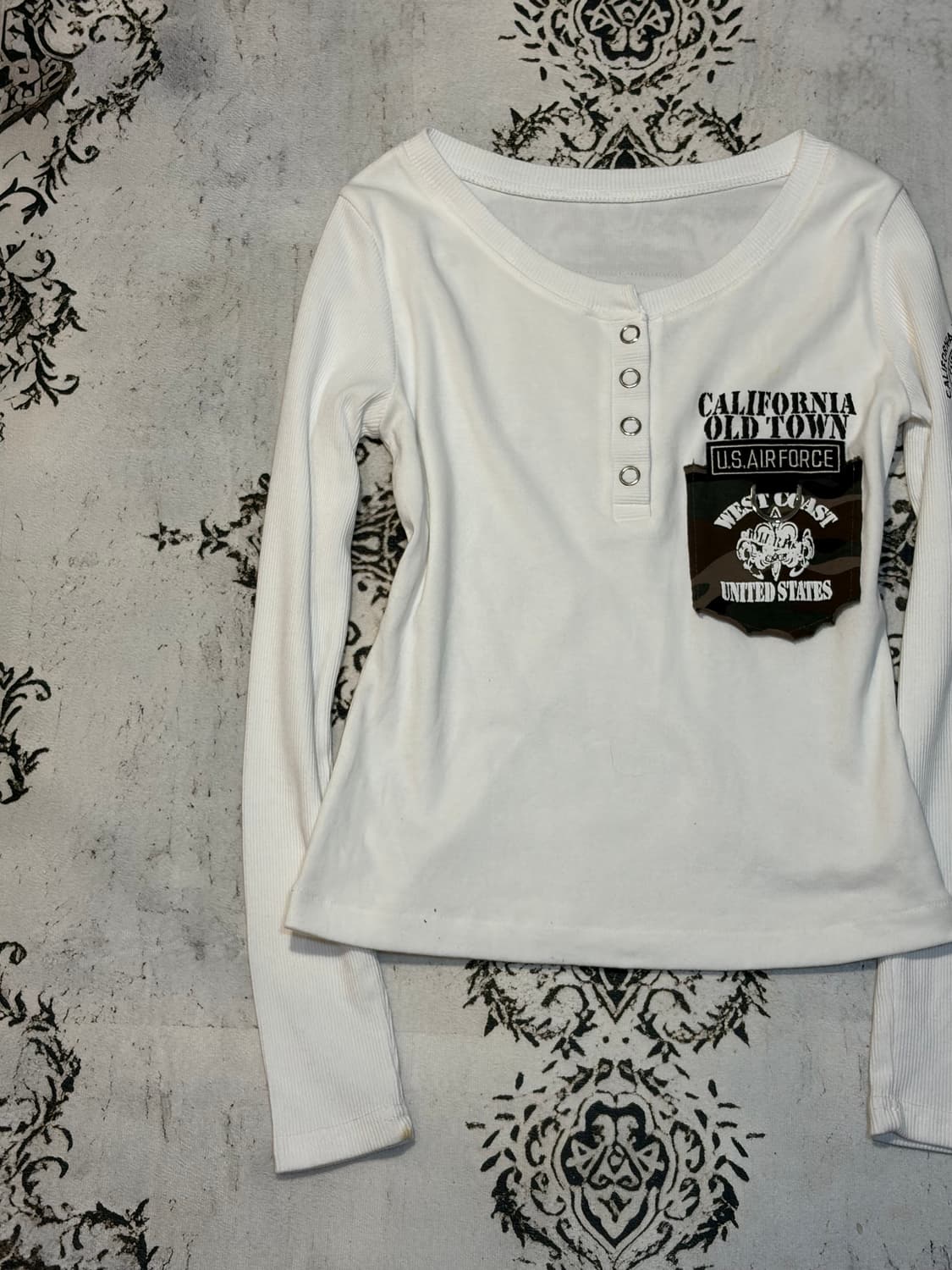 Y2K eyelet camo point long sleeve 상품이미지8