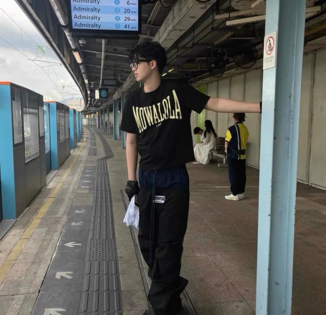 Mowalola Black T shirt 상품이미지2