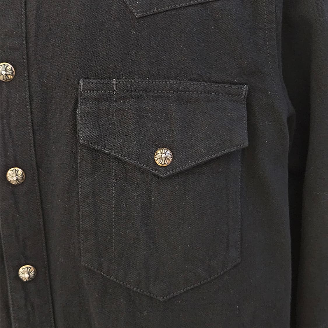 [M] 크롬하츠 레더패치 웨스턴 데님셔츠 자켓 블랙 B1213C176 상품이미지5