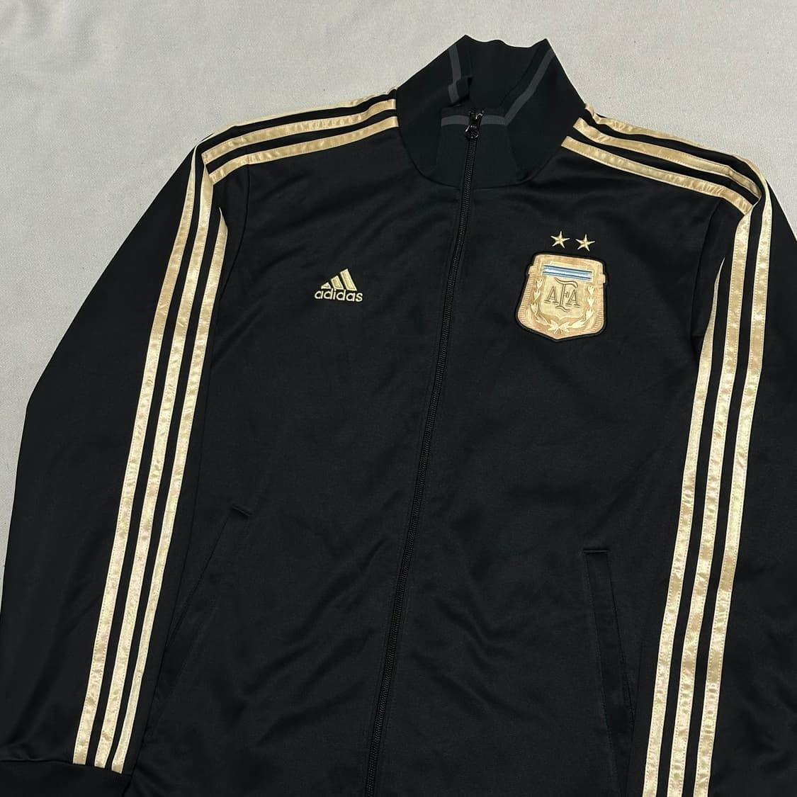 100 아디다스 아르헨티나 골드 삼선 블랙 트랙탑 상품이미지1