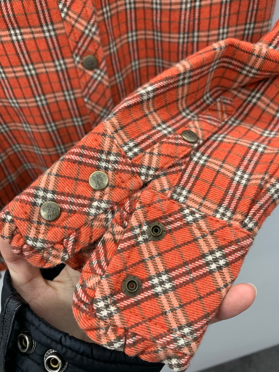 버버리 블루라벨 오렌지 프릴 체크셔츠 상품이미지7