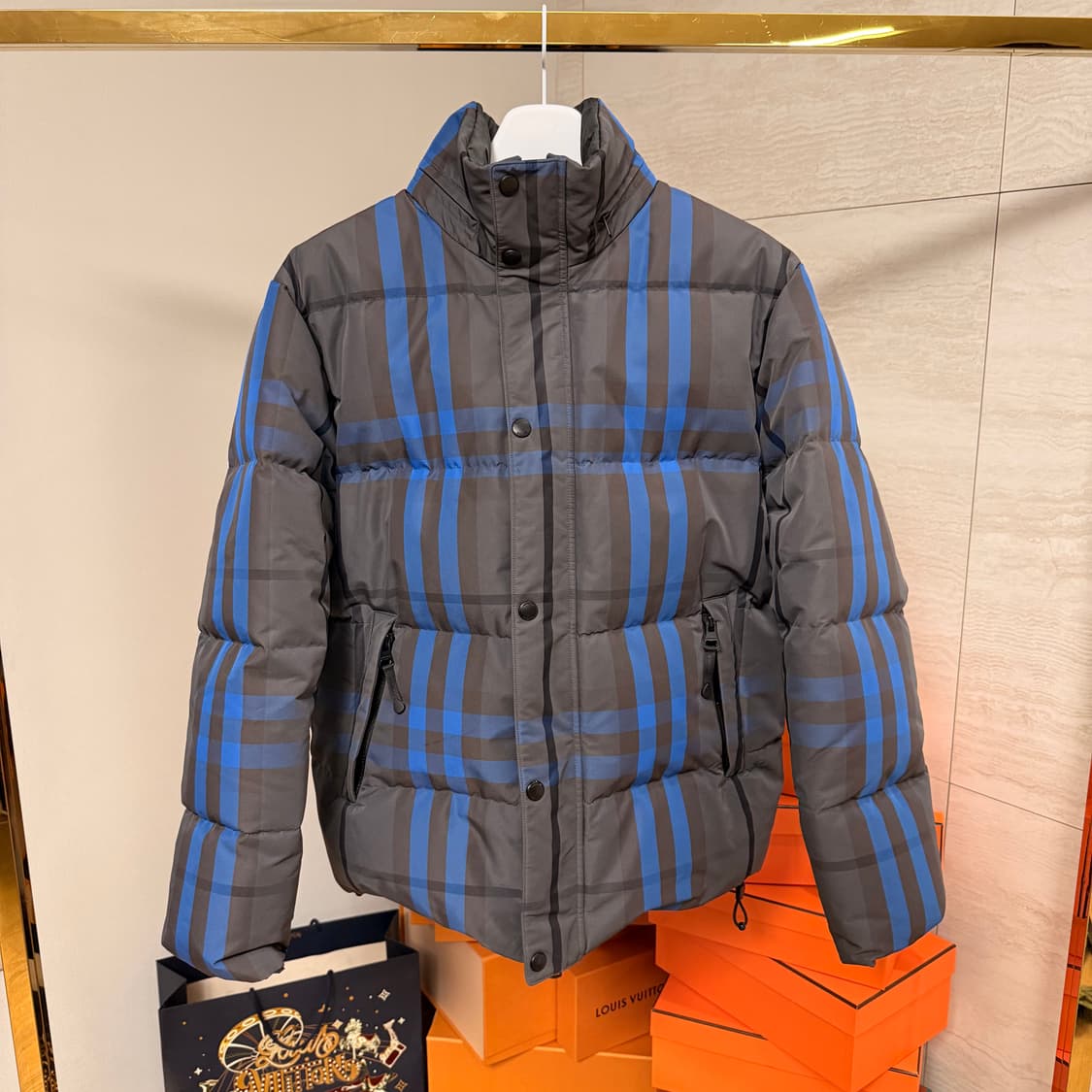 [M사이즈]버버리 리버서블 패딩 상품이미지1