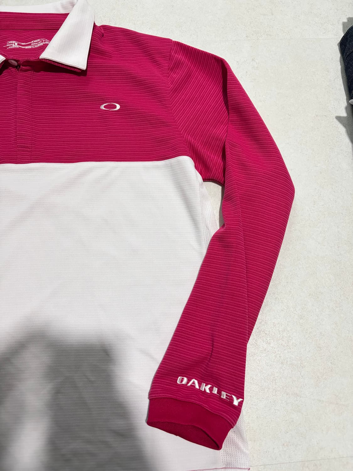 오클리 올드스쿨 마젠타핑크 스판 카라티 100 상품이미지2