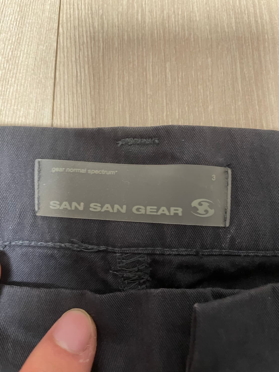 산산기어 테이프드 팬츠 차콜 3사이즈 상품이미지4