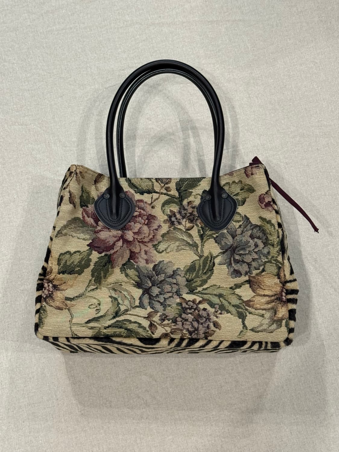 캐피탈 고블랑 타이거 밀크백 상품이미지1