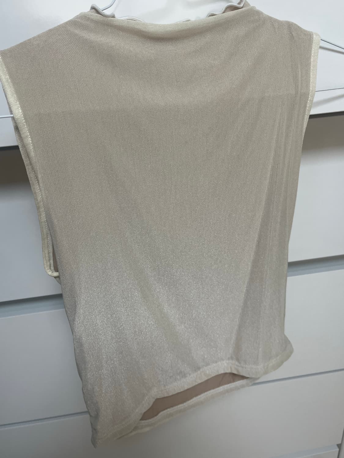 셔링 홀 슬리브리스 나시 상품이미지3