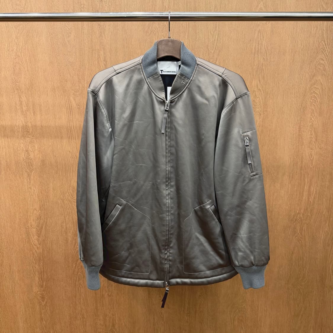 알렉산더 왕 새틴 보머 자켓 니트 립 트리밍 지퍼 포켓 디테일 브라운 상품이미지2