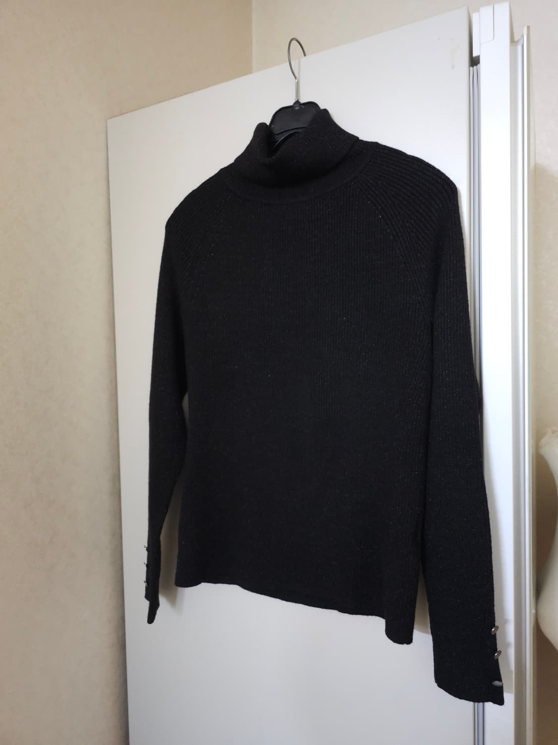 데렉램크로스비 블랙 골지 터틀넥니트 상품이미지1