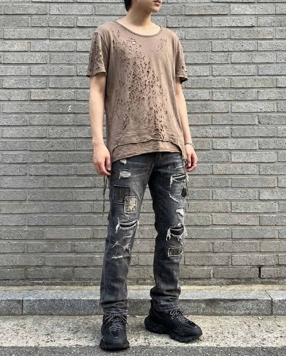 미하라야스히로 그런지 홀 데미지 이중레이어드 반팔 상품이미지1