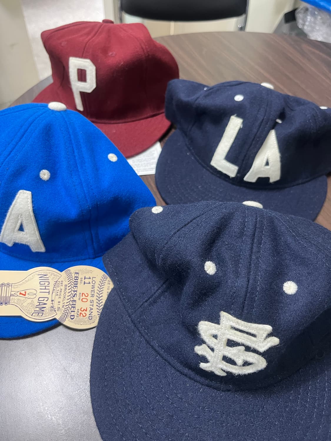 이벳필드 MADE IN USA 새상품 팝니다 상품이미지1