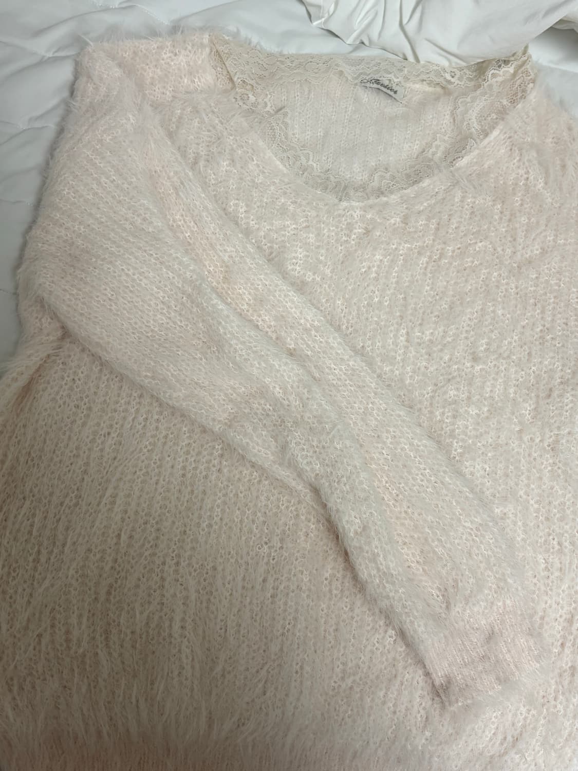 벚꽃룩 추천..♡ 클리시어 블러쉬 레이스 오프숄더 니트 핑크 상품이미지4