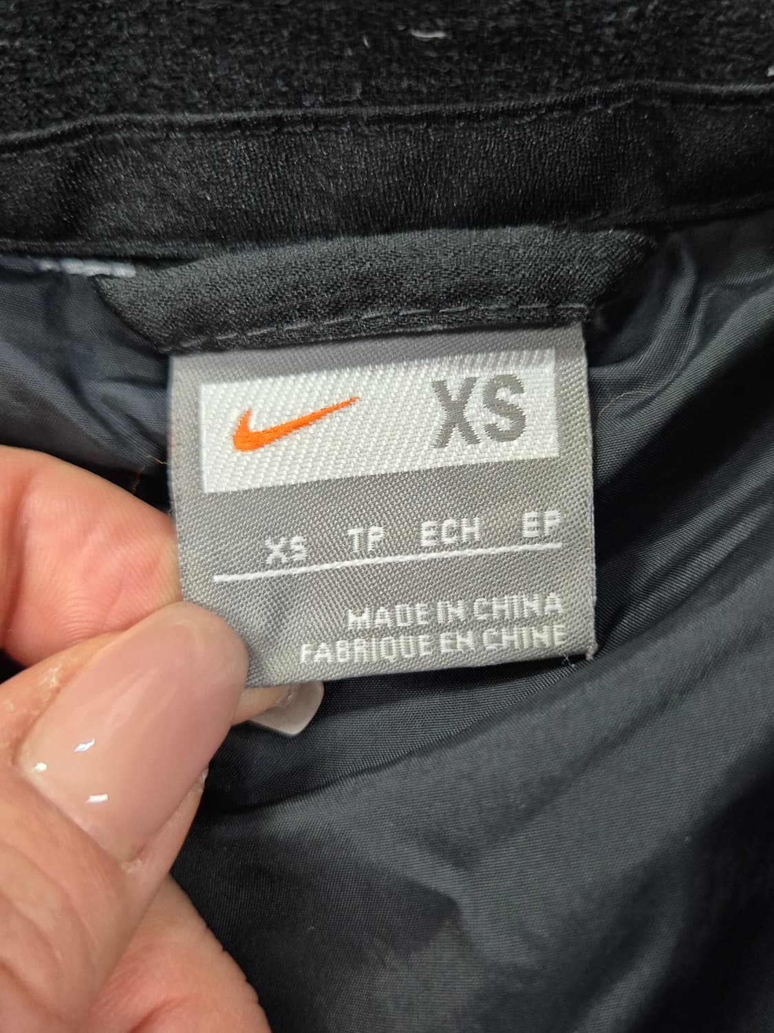 NIKE 경량패딩 상품이미지3